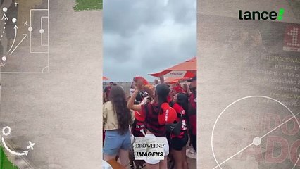 No Rio, torcida do Flamengo celebra anulação de gol do PSG