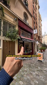 Lamian Latian📍4 square Vermenouze 75005, Paris 💶 Entrées environ 6€Plats : entre 11€ et 14,80€Desserts : entre 3€ et 5,50€🌱options végétariennes