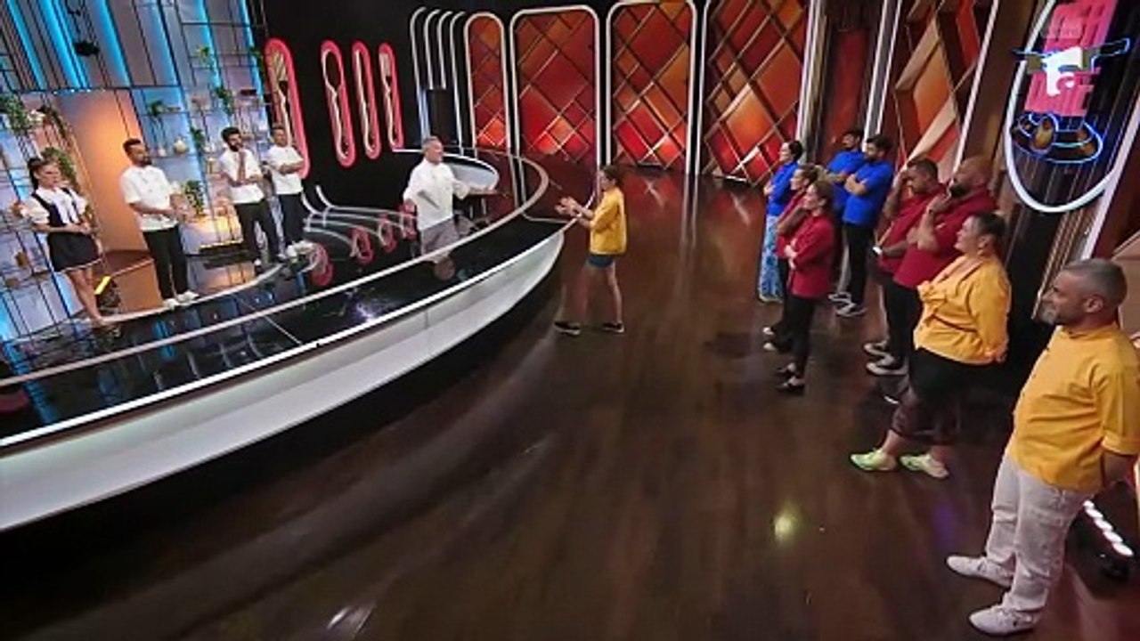 Chefi la cuțite - Sezonul 16 - Episodul 19 de Miercuri, 17 Decembrie 2025 partea 2