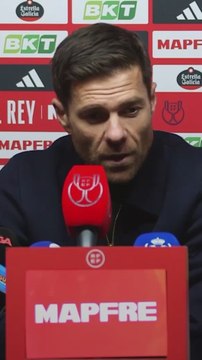 No le hizo gracia: la pregunta que cambió la cara a Xabi Alonso