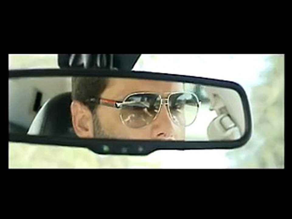Σε Φόντο Κόκκινο | show | 2008 | Official Trailer