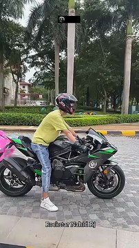Kawasaki Ninja H2 and a Pink Car 👰🏻😡 #shorts #ninja #h2r #trending #shortvideo #viralvideo - Rockstar Nahid RJ (360p, h264)