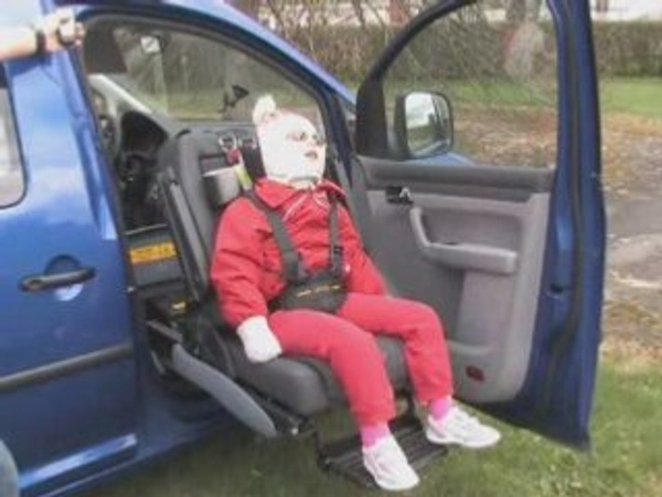 Carony Kids wheelchair system with related mobility products