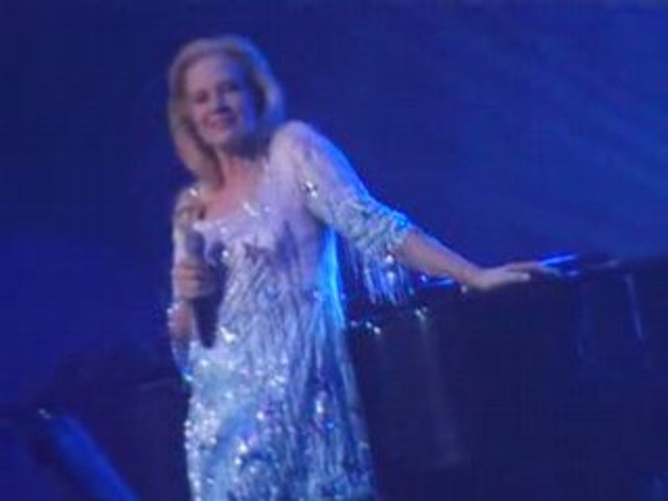 EN ECOUTANT LA PLUIE