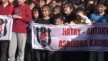 Beşiktaş gönüllülerinden Hatay'da depremzede öğrencilere forma