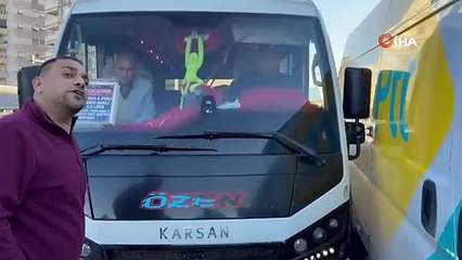 PTT Kargo aracı ile dolmuş şoförünün yol tartışmasında tekmeler yumruklar havada uçuştu