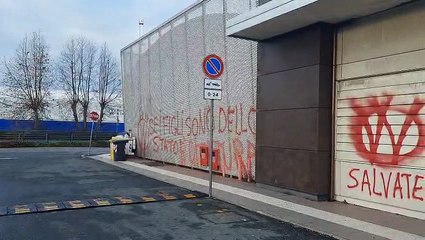 Viareggio, scritte no vax e contro i medici agli ambulatori pediatrici