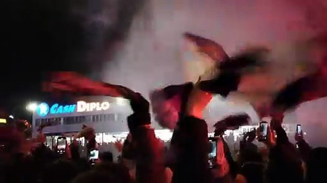 Llegada del autobús del Dépor al Escartín