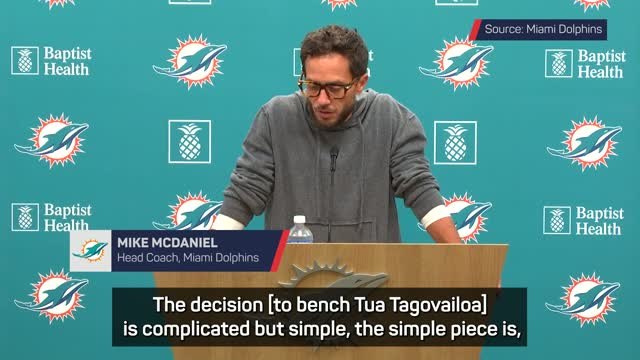 McDaniel explains why the Dolphins have benched Tua