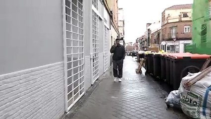 Omar Montes, multado tras aparcar en un sitio para personas con movilidad reducida: "Mierda"