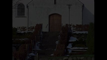 Juleaftensgudstjeneste i Fruering Kirke (Juleaftensgudstjeneste med Johannes Møllehave) |2001| DRTV