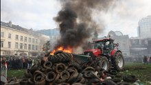 Direct: colère agricole : des tensions éclatent à Bruxelles