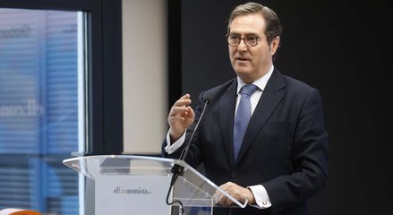 III Foro Empresas tractoras - Garamendi (CEOE) critica que la gestión de los fondos europeos deje pendientes grandes reformas