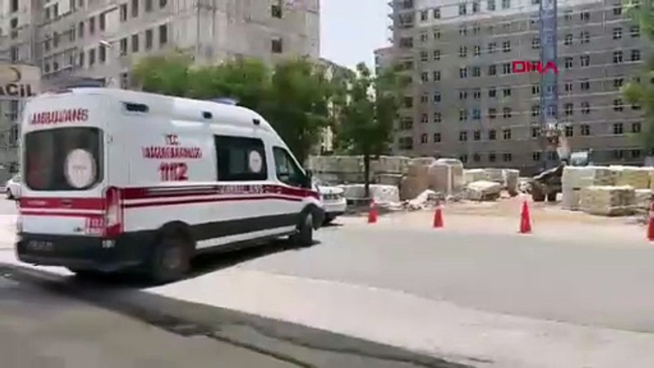 2 çocuk annesi, evinde bıçaklanmış halde ölü bulundu