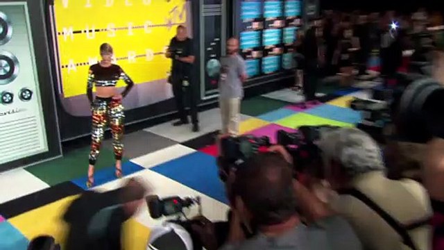 Taylor Swift Disses Harry Styles In New Rap Song 'Ready For It?'