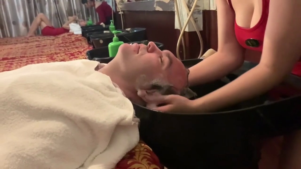 Time for some wonderful Barber Massage best care from No.19 so relaxed 😌💆♂️