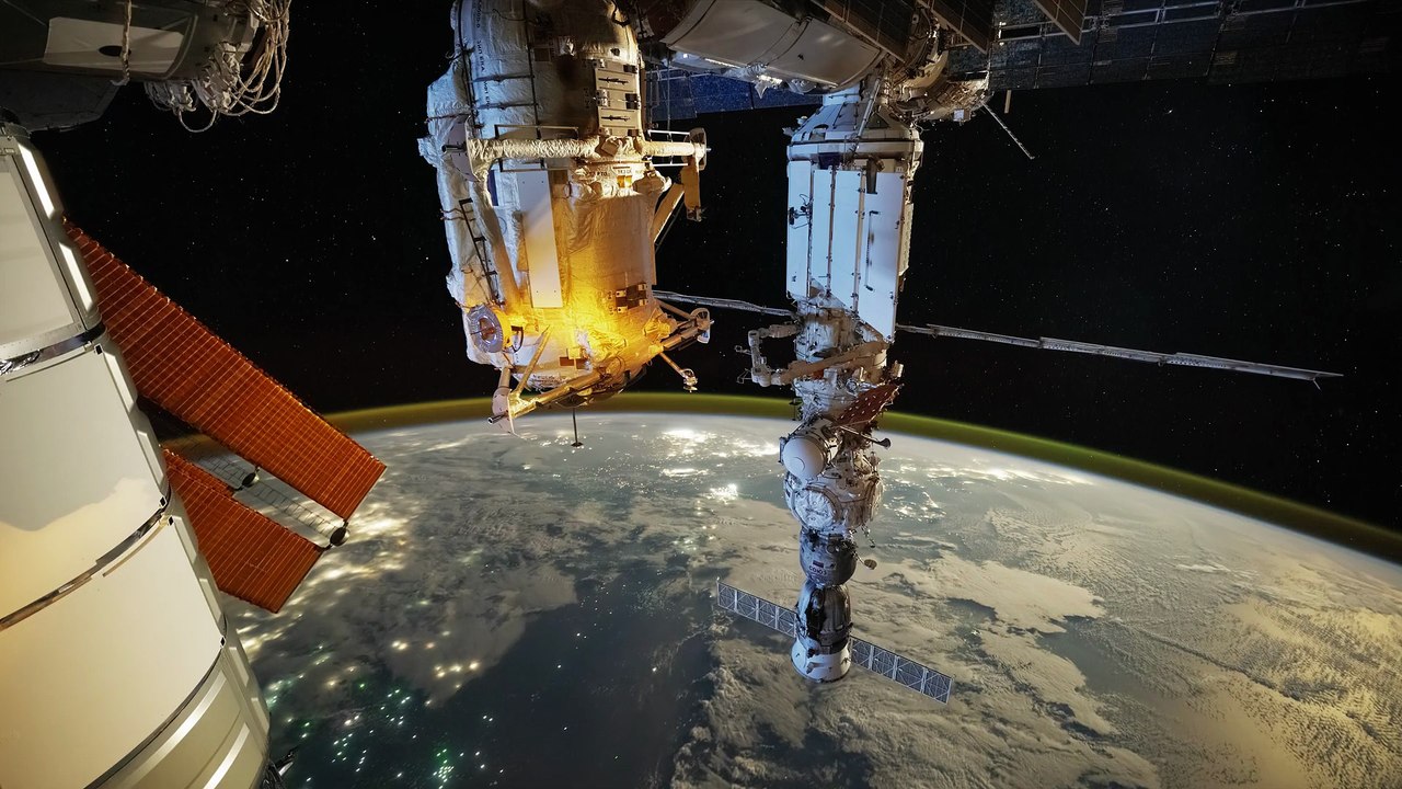 ISS - 73 Minutes