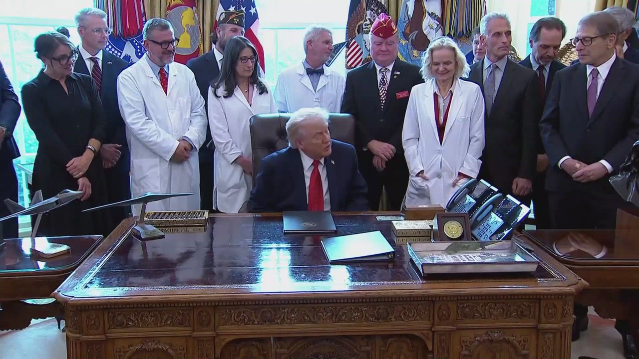 Trump signing