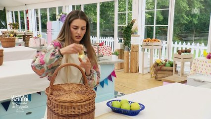 VOICI - Le meilleur pâtissier, qui sera plus fort que Mercotte : une candidate fait une grosse gaffe dès le début de l'épreuve, les internautes hilares (ZAPTV)