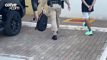 Homem de 29 anos é preso com arma de fogo em Cascavel