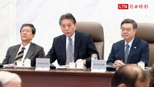 監委巡察政院 李鴻鈞：現行憲法體制下監察權是政府施政「外控機制」