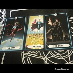 QUIEN SOY? Y POR LOS Y LAS QUE DICEN QUE BATEO POR LA IZQUIERDA ES DECIR QUE SEGÚN ELLOS Y ELLAS SOY MARICON LES PUSE UNA SUPERGIRL