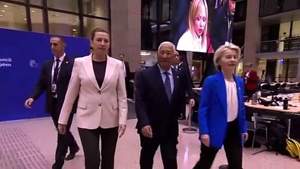 Przywódcy UE uzgodnili pakiet wsparcia dla Ukrainy wart 90 mld euro na brukselskim szczycie