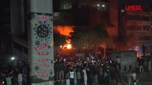 Disordini in Bangladesh dopo la morte di un attivista: a fuoco la sede di un quotidiano