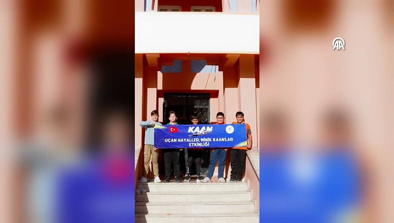 Emperyalist Cumhuriyet’e kapak olsun! Ortaokul öğrencilerinden müthiş KAAN çalışması