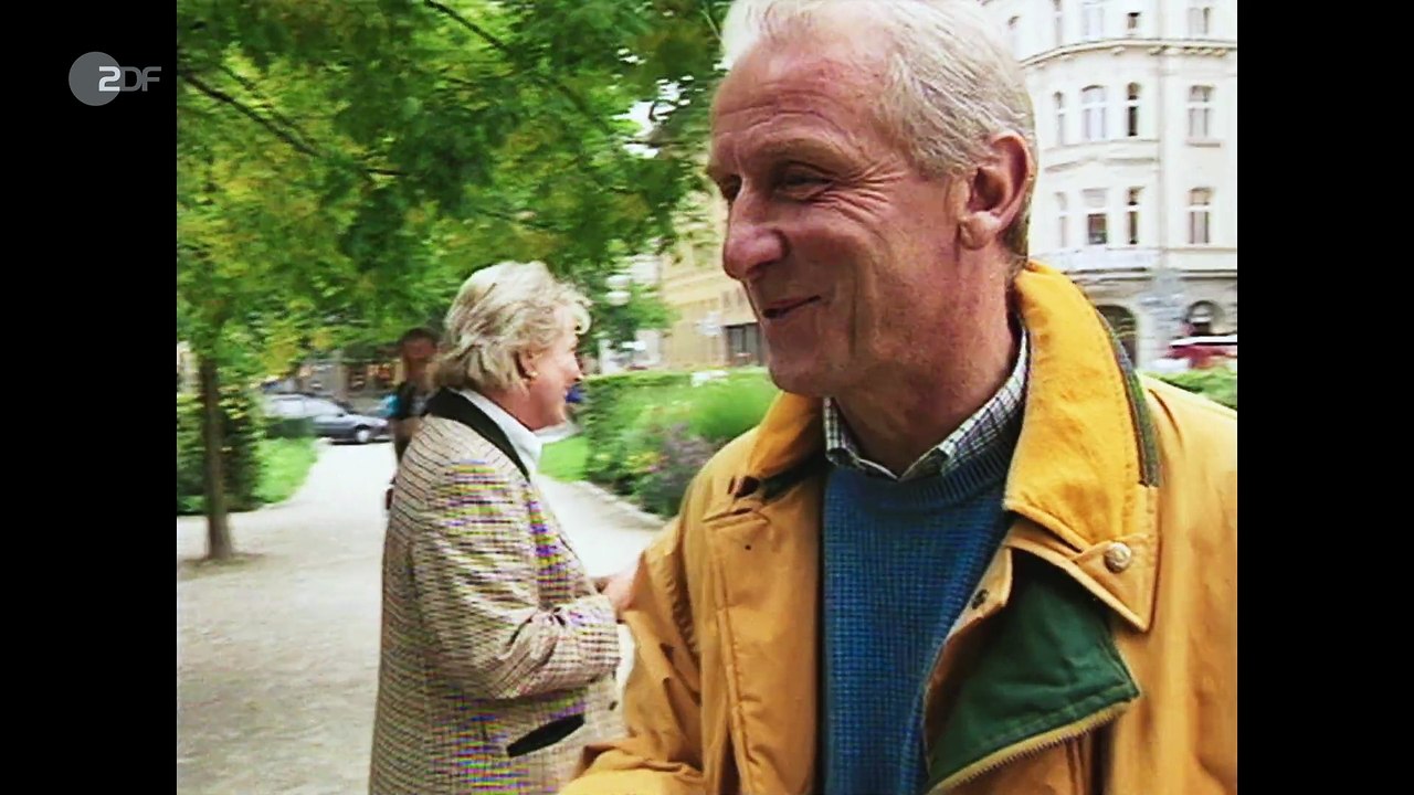 [FC Hollywood - der FC Bayern und die verrückten 90er] E04 Die Wutrede - Trapattonis legendäre Pressekonferenz