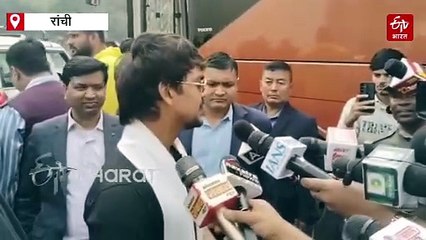 SMAT 2025: सैयद मुश्ताक अली ट्रॉफी जीतने के बाद सीएम हेमंत सोरेन से मिली झारखंड की टीम, ईशान किशन ने टीम के प्रति जताया आभार