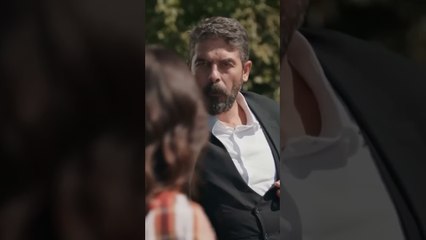 شو ما عمل إلها ما رح ترضى 😂  - البحر الأسود   #shorts - @atvarabic