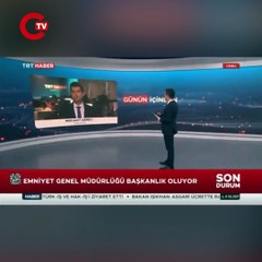 TRT'deki canlı yayında haber merkezine giren bir kişinin Yeter diye bağırarak ceketini fırlattığı görüldü.