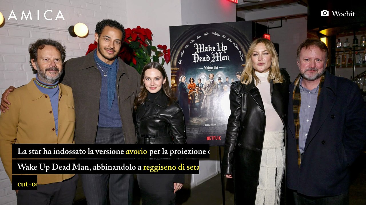 Il top preferito dalle celebrity è un lupetto made in Italy (e low cost)