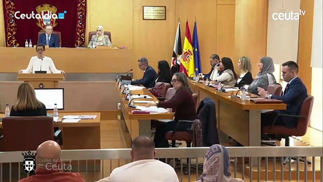 El PSOE acusa al Gobierno de “mercadear” con la democracia por aprobar las cuentas con los no adscritos