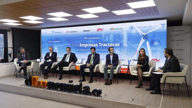 III Foro Empresas tractoras que impulsan la economía española - Mesa de Debate
