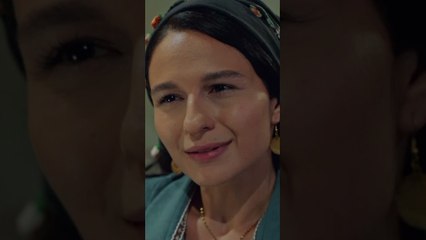 سنية هددّت جوليا 😬 - مسلسل مرارة الحب  @BirZamanlarCukurovaArabic    #shorts #hilalaltınbilek