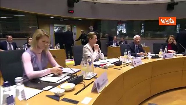 Consiglio Ue, il girotavolo dei leader al vertice di Bruxelles