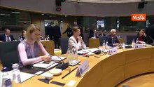 Consiglio Ue, il girotavolo dei leader al vertice di Bruxelles