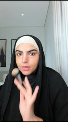 سارة الودعاني تعلن اسلام عاملتها بطريقة غريبة