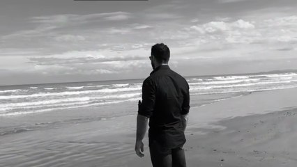 Roy è silenzio tra un incontro e l'altro