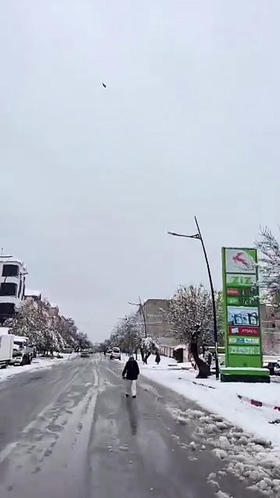 14K views · 373 reactions ｜ مدينة أزرو في حلة بيضاء ساحرة ❄️🤍 #azrou #ifrane #snow #amazigh #atlasmountains #visitmorocco🇲🇦 #morroco #lifestyle #enjoylife #trip # [1954648755457068]