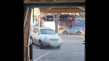 용인 설렁탕집에 80대 운전자가 몰던 차량 돌진 / YTN