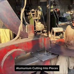 ​"How to make a shovel South Asian style using cheap materials and basic tools, with amazing results."