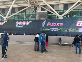 Central de Autobuses de Monterrey colapsa por la temporada decembrina: Largas filas, viajes llenos y alza en precios