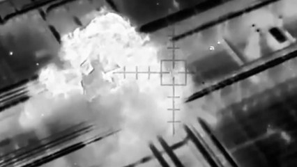 우크라, 2천㎞ 떨어진 지중해에서 러 유조선 드론 공습 / YTN