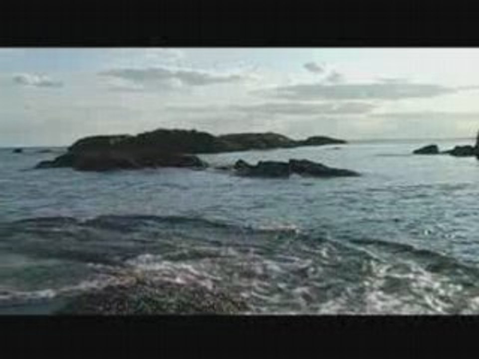 Relaxation Meditation (Ocean Waves Crashing over a rock) 2
