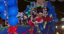 Cientos de familias disfrutan el desfile navideño en Boquete
