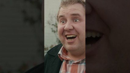 صار متل الأهبل وقت شاف يلي بحبها 😁 - مسلسل لا أحد يعلم #shorts #kimsebilmez ​ #مسلسل  @atvarabic