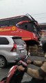 bus pengen terbang tapi lupa punya sayap